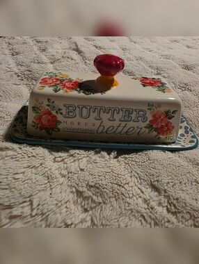 The Pioneer Women Floral Butter Dish